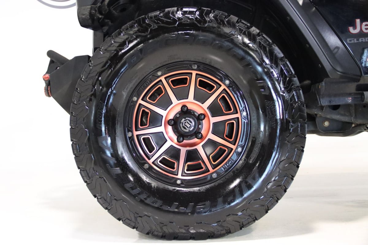 Used 2021 Jeep Gladiator Rubicon w/ Dual Top Group AWD/4WD image 99