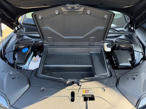 Used 2024 Genesis GV60 RWD image 54