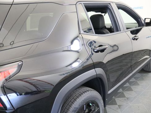 New 2026 Chevrolet Equinox LT w/ Convenience Package II AWD/4WD image 7