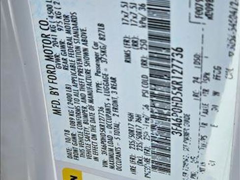 Used 2019 Ford Fusion SE FWD image 25