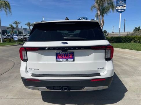 New 2026 Ford Explorer Active w/ Active Comfort Package AWD/4WD image 4