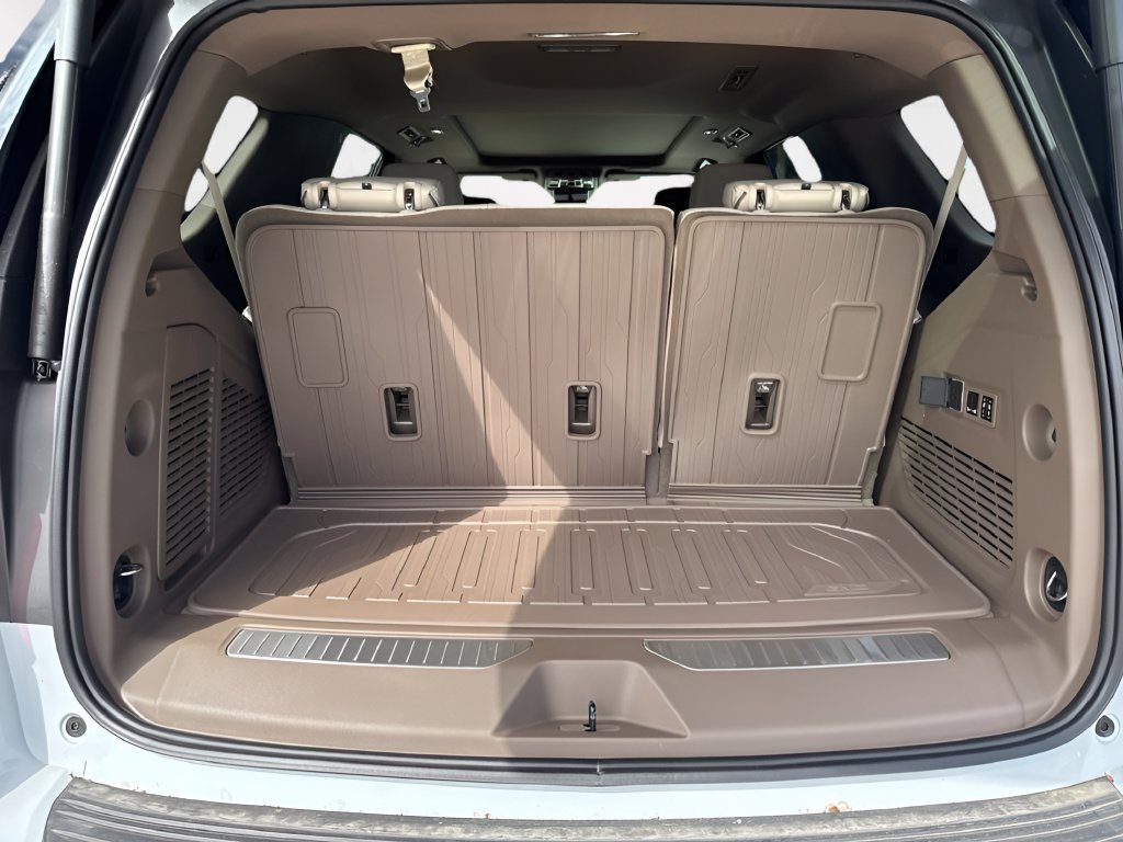 New 2026 GMC Yukon Denali w/ Denali Reserve Package AWD/4WD image 26