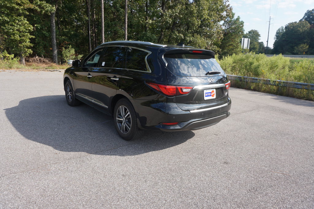 Used 2020 INFINITI QX60 Luxe w/ Essential Package FWD image 24