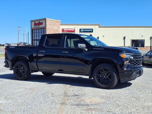 Used 2023 Chevrolet Silverado 1500 Custom image 21