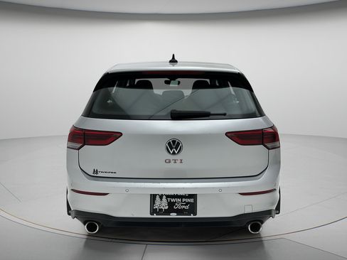 Used 2022 Volkswagen GTI SE FWD image 7