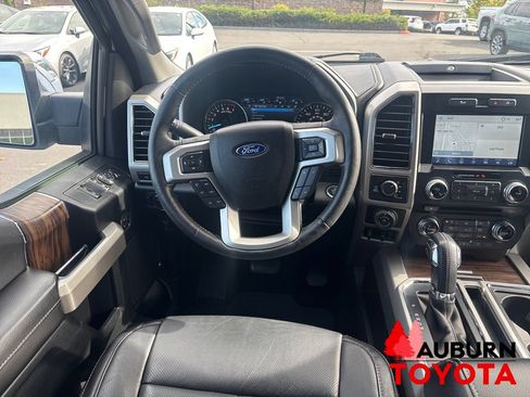 Used 2018 Ford F150 Lariat w/ Equipment Group 502A Luxury AWD/4WD image 13