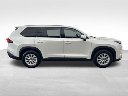 Certified 2024 Toyota Grand Highlander AWD image 6