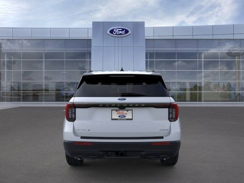 New 2026 Ford Explorer Active image 7