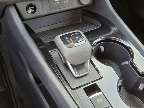 Used 2024 Nissan Rogue SV image 16