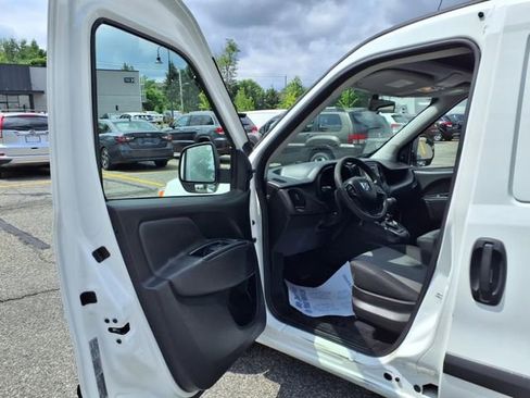 Used 2021 RAM ProMaster City Tradesman image 16