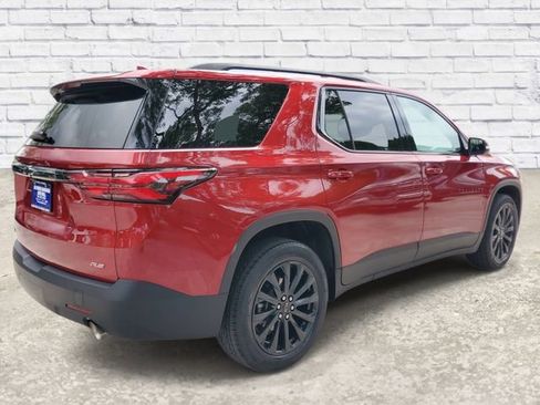 Certified 2023 Chevrolet Traverse RS FWD image 4