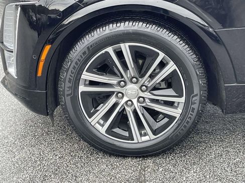 Certified 2023 Cadillac Lyriq Luxury image 9