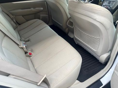 Used 2011 Subaru Outback 2.5i Premium image 23