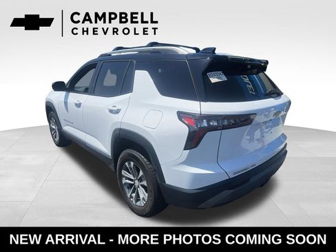 Used 2025 Chevrolet Equinox LT w/ Convenience Package II AWD/4WD image 3
