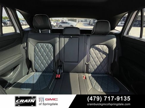 Used 2025 Volkswagen Atlas Cross Sport SEL Premium R-Line AWD/4WD image 29