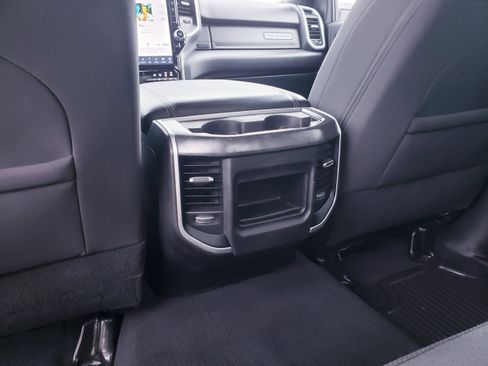 Used 2024 RAM 2500 Big Horn w/ Sport Appearance Package image 20