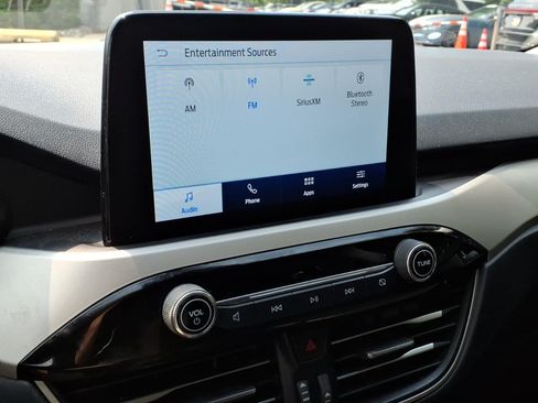 Certified 2022 Ford Escape SEL FWD image 19
