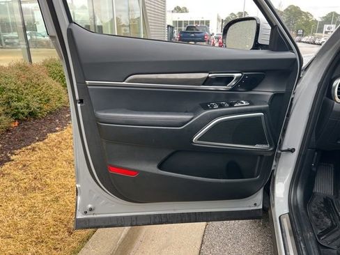 Used 2025 Kia Telluride SX Prestige X-Line image 30