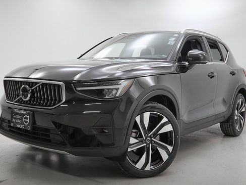 Certified 2024 Volvo XC40 B5 Plus w/ Protection Package Premier image 2