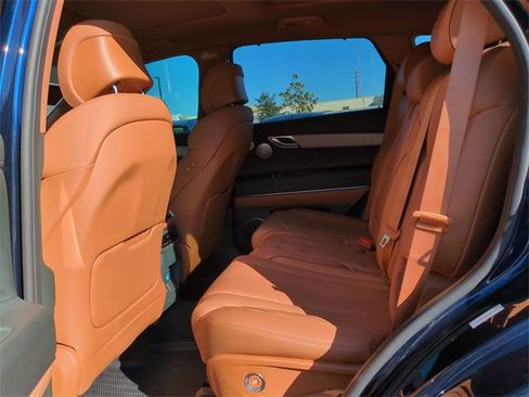 Certified 2025 Genesis GV80 2.5T Prestige image 12