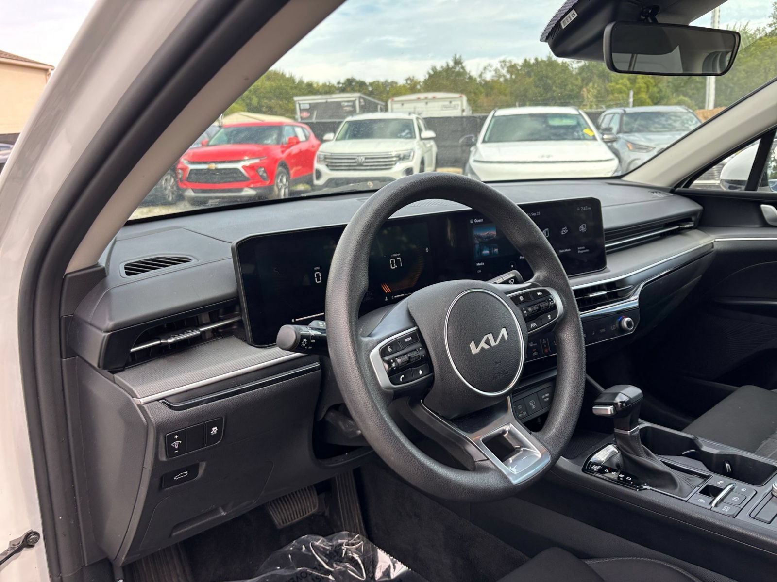 Used 2025 Kia K5 LXS FWD image 33