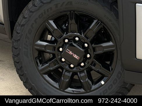 New 2026 GMC Sierra 2500 AT4 w/ AT4 Premium Plus Package AWD/4WD image 9