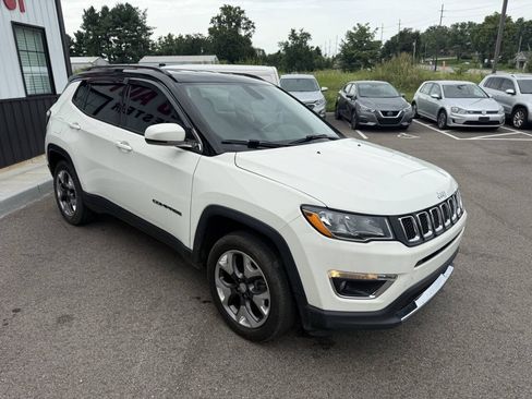 Used 2019 Jeep Compass Limited AWD/4WD image 5