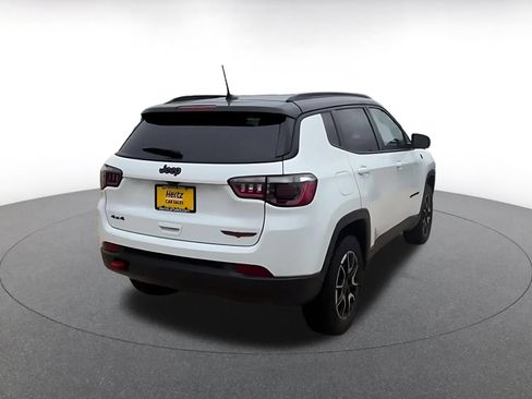 Used 2025 Jeep Compass Trailhawk AWD/4WD image 14