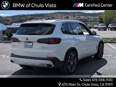 Used 2023 BMW X5 xDrive45e w/ Parking Assistance Package image 7