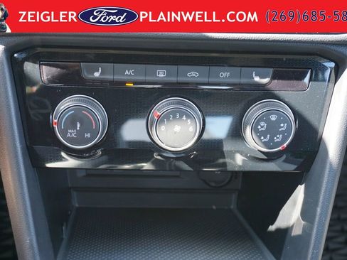 Used 2025 Volkswagen Taos S AWD/4WD image 18