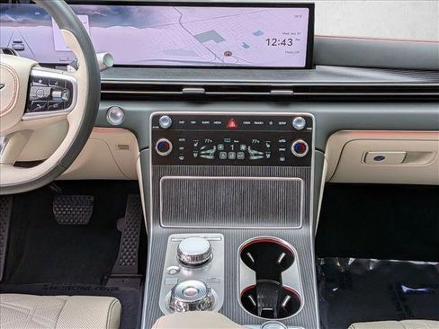 Used 2025 Genesis GV80 3.5T image 12