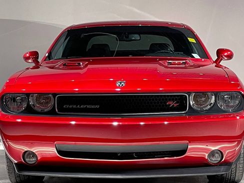 Used 2010 Dodge Challenger R/T RWD image 23