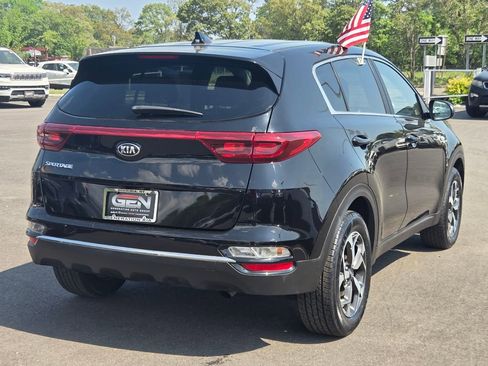 Used 2022 Kia Sportage LX AWD/4WD image 4