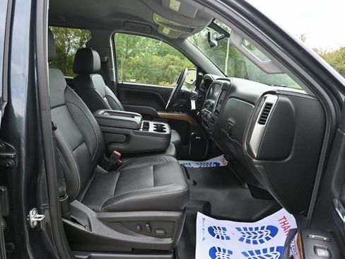 Used 2018 Chevrolet Silverado 1500 LTZ w/ Sport Package image 19