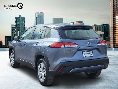 Used 2023 Toyota Corolla Cross L image 3