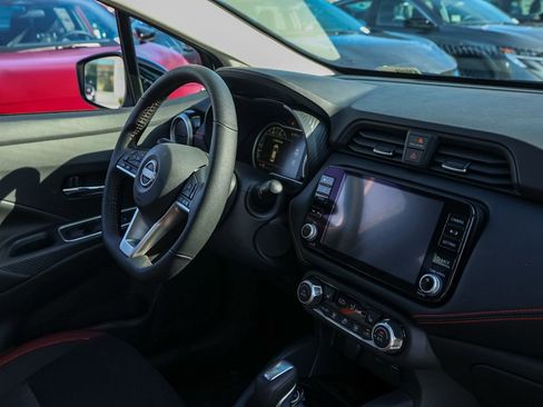 New 2025 Nissan Versa SR image 19