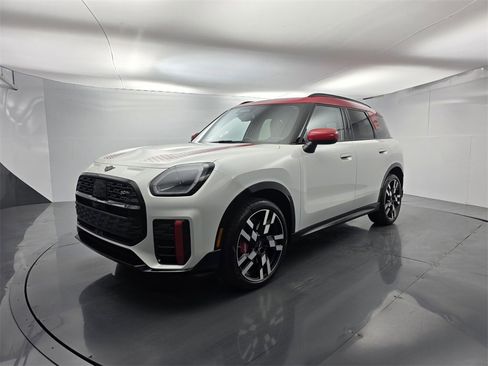 Used 2025 MINI Cooper Countryman John Cooper Works w/ Comfort Package Max image 8