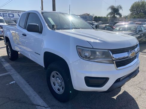 Used 2017 Chevrolet Colorado W/T image 4