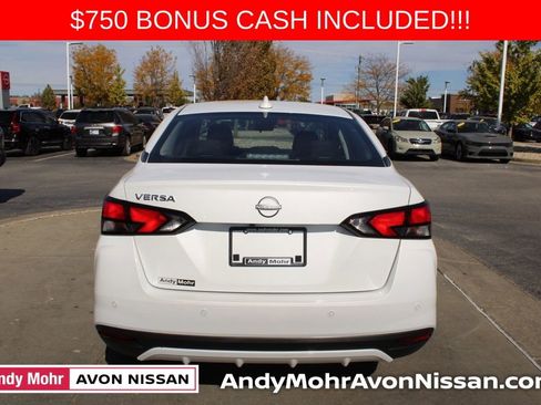 New 2025 Nissan Versa SV w/ Trunk Package image 4