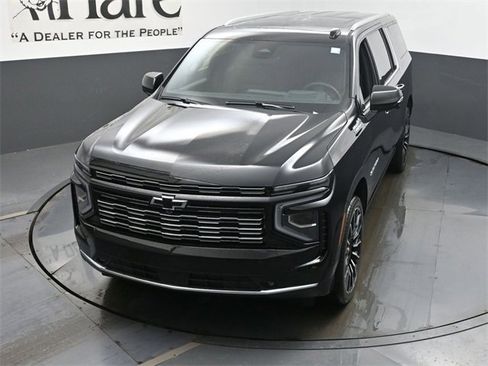 New 2026 Chevrolet Suburban High Country image 25