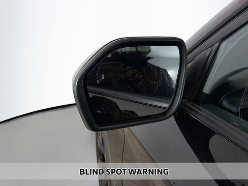 Used 2023 Ford Explorer ST-Line image 6