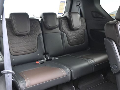 New 2026 Nissan Armada Platinum Reserve image 14