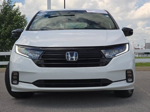 Used 2023 Honda Odyssey Sport image 5