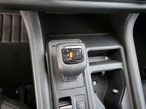 Used 2024 Nissan Pathfinder S image 5