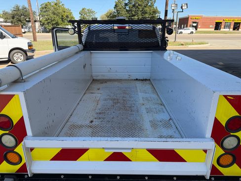 Used 2017 Ford F250 XL w/ Power Equipment Group image 26