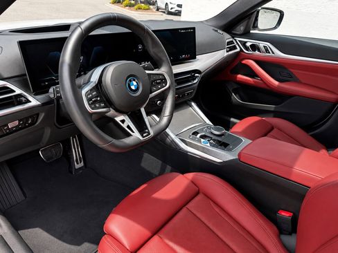 Used 2025 BMW i4 eDrive40 w/ M Sport Package RWD image 2