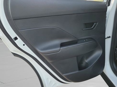 Used 2024 Hyundai Kona SEL image 8