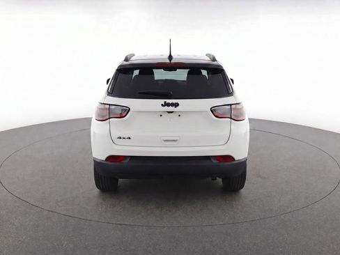 Used 2021 Jeep Compass Latitude AWD/4WD image 5