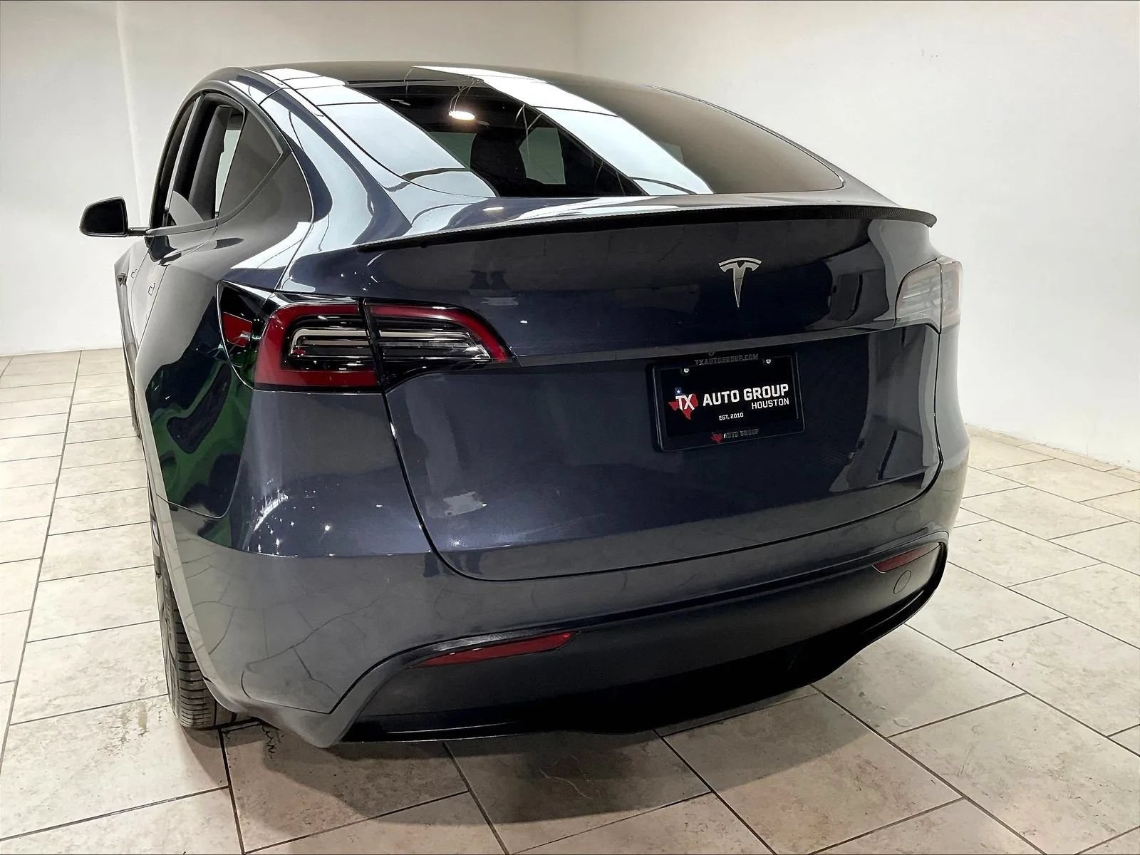 Used 2023 Tesla Model Y Long Range AWD/4WD image 42