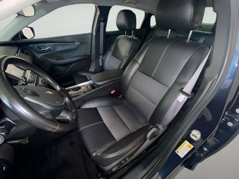 Used 2014 Chevrolet Impala LT FWD image 7